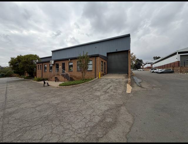 489M² WAREHOUSE TO LET IN HALFWAY HOUSE